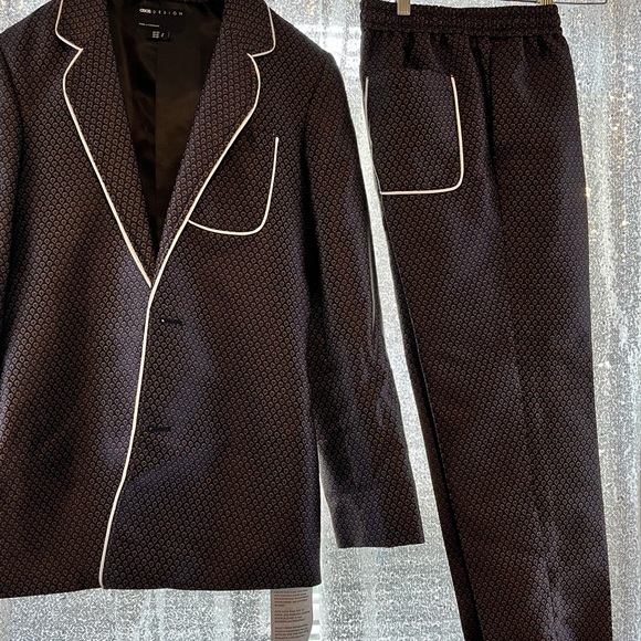 Mens suit - Picture 13 of 13